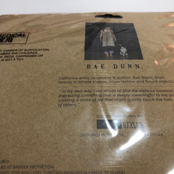 Rae Dunn Mask Set 2 Mom Dad Adjustable Washable - Picture 3 of 3